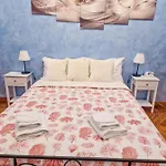 Madama Cristina - Liberty Palace *